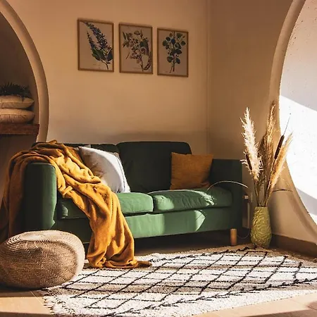 Casa Florestal - The Hobbit House Fatela