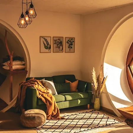 Casa Florestal - The Hobbit House Lodge *